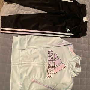 Adidas Girls Size 5 Two Piece Track Suit